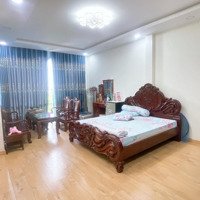 Nhà Đẹp 6.8X28M, 3 Tầng. Vị Trí Cực Đẹp, Toàn Biệt Thự. Cần Bán Nhanh