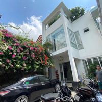 Nhà Đẹp 6.8X28M, 3 Tầng. Vị Trí Cực Đẹp, Toàn Biệt Thự. Cần Bán Nhanh