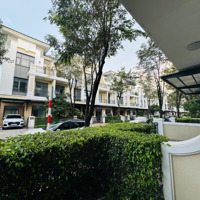 Bán Verosa Khang Điền 15 Tỷ Căn 6X17,4M Và Nội Thất 15.5 Tỷ Lh Sam