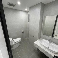Cần Cho Thuê Nhà Tạ Quang Bửu Bách Khoa 55M,4T Thông Sàn,Nhà 3 Mặt Thoáng Đầy Đủ Đh,Nl Giá 32 Triệu