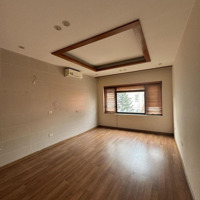 Bán Nhà Đẹp Ôtô Lô Góc Phố Nguyễn Ngọc Vũ, Quận Cầu Giấy - Diện Tích: 60M2, 5T, Mt4M, Giá Bán 15 Tỷ.