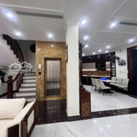 Có 102! Mặt Ngõ Phố Giảng Võ, 140M2, 6 Tầng, 2 Thoáng, Ô Tô, Ngõ 8M, Thông. Giá Bán 24.7 Tỷ