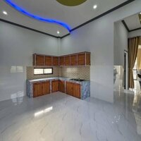 Nhà Cấp 4 - 100m2 - gần cầu và chợ bình điền bình chánh 900Tr
