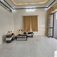 Nhà Cấp 4 - 100m2 - gần cầu và chợ bình điền bình chánh 900Tr