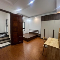 Cơ Hội Sở Hữu Nhà 5 Tầng Siêu Đẹp Tại Hoàng Như Tiếp, Ô Tô Đỗ Cổng - Vị Trí Trung Tâm
