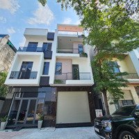 Chỉ Căn Này Rẻ Nhất: 3Tỷ700_Nhà 1 Trệt 2 Lầu Sân Ô Tô Full Nội Thất Sang Trọng Tp.thuận An