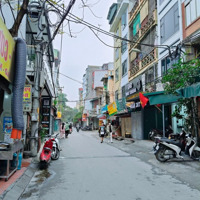 Tập Thể Tầng 1 - Sân Chơi - Gara Ô Tô - Kinh Doanh - Khu Vực Tiềm Năng - Sổ Đỏ Riêng Chính Chủ