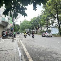 Bán Nhà Mặt Phố Kim Mã, 19 Tỷ,Mặt Tiền4.5M. Kinh Doanh Ngay.