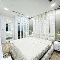 Chủ Cho Thuê Căn Hộ Đẹp Hà Đô Centrosa, Quận 10, Có 2 Phòng Ngủ Giá: 18 Triệu/Tháng