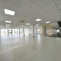 Siêu Phẩm !Cho Thuê Nhà Mặt Phố Lạc Long Quândiện Tích300M2X5T, Mặt Tiền 15M ,Thông Sàn Nhận Nhà Luôn