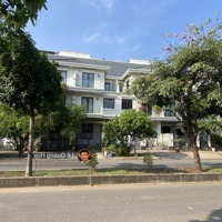 Bán Căn Nhà Phố Vị Trí 1 - Đường 25M Trục Chính Lakeview 4Tầng Kinh Doanh Chỉ 15,5Tỷ Đang Chờ Ra Sổ