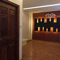 Cho Thuê Nhà 6 Lầu Mặt Tiền Nguyễn Thị Minh Khai Chỉ 45 Triệu / Tháng