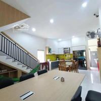 Bán Nhà 3 Tầng Ven Biển Mỹ Khê , Giá Chỉ Nhỉnh 8Tỷ . Nhà Mới Đẹp