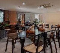 Hot ! Cho Thuê Mbkd Phố Tràng Tiền, Diện Tích: 50M2, Mt: 4M. Giá 70 Triệu