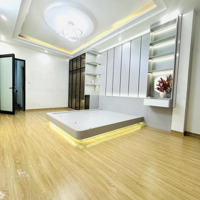 Hoa Hậu Trung Tâm Bồ Đề , Gara Ô Tô, Mặt Ngõ Thông Kinh Doanh ,Cách Phố 15M , Làm Văn Phòng Cty