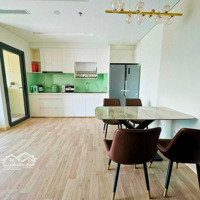 Cho Thuê Căn Hộ Cao Cấp 2 Phòng Ngủ 2 Vệ Sinhct1-Riverside Luxury View Trực Diện Sông.
