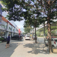 Cần Bán Nhà Mặt Phố Phạm Văn Đồng, Vị Trí Cực Đẹp, Giá Tốt Nhất Hiện Tại