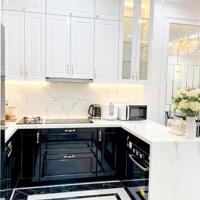 Hoàng Ngọc Phách bán nhà 4tầng 61m2 mặt tiền 5m giá chỉ 20tỷ