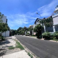 Bán Nhà 2 Tầng Đường Nguyễn Ư Dĩ Phường Thảo Điền Quận 2. Dt: 10X20,7M. Giá Bán 40 Tỷ