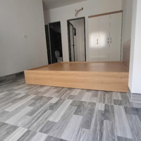 Cho Thuê Căn Hộ Studio Full Nội Thất Mới Kính Koong - Sài Đồng - Thang Bộ - Khép Kín