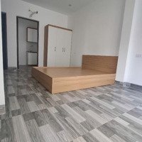 Cho Thuê Căn Hộ Studio Full Nội Thất Mới Kính Koong - Sài Đồng - Thang Bộ - Khép Kín