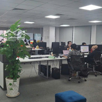 Cho Thuê Văn Phòng Đường Cửu Long Hướng Ra Sân Bay Tân Bình.diện Tích120M2 - 19 Triệu/ Tháng Đã Ngăn