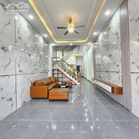 Nhà Gần Vincom 550: 4Tỷ100, Nhà 1 Trệt 2 Lầu Kdc Icon Central, Đườngdiện Tích743, P.tân Đông Hiệp, Dĩ An