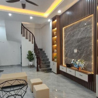 Bán Nhà 80M2,4T,Mt7,5M, Giá Bán 8,9 Tỷ, Đất Vuông, Không Quy Hoạch Âu Cơ, Nhật Tân, Tây Hồ.