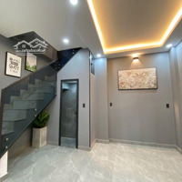 Bán Nhà Ngay Ngã Tư Lạc Long Quân - Âu Cơ - 45M2- 3 Tầng- 3 Phòng Ngủ- Ô Tô Tới Nhà Chỉ 4 Tỷ