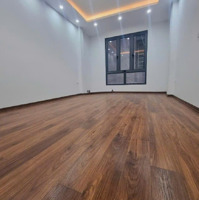 Bán Nhà Phố Thái Thịnh, Ngõ Thông, Nông, Gần Phố, Thang Máy Chờ, Mới, 2 Thoáng