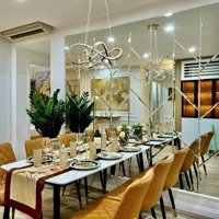(Chính Chủ) Bán Căn Góc 3 Ngủ 2 Vệ Sinh160M2, Bc Hướng Nam, Nội Thất Xịn, Sổ Đỏ Cc. Giá Bán 12 Tỷ N04 Udic