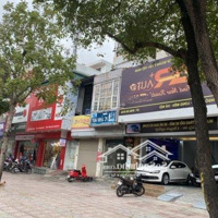 Bán Nhà Mặt Tiền Đường Cách Mạng Tháng 8 P.15, Q.10, (Dt: 5X14M), Vuông Vức 3 Lầu