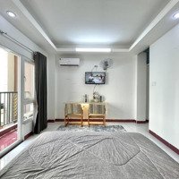 Căn Hộ 2 Phòng Ngủ40M2, Bancol Rộng, Có Sẵn Nội Thất Gần Công Viên Hoàng Văn Thụ
