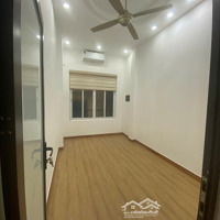 Cực Hiếm! Chưa Đến 3 Tỷ! Phố Văn Cao, Hoàng Hoa Thám. Ngõ 6.5M. Ở, Kd Đỉnh. 15M2*3.5T