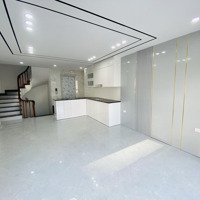 Vị Trí Đắc Địa - Mặt Ngõ Ô Tô Thông - 6 Tầng Thang Máy - Cách 10M Ra Mặt Phố