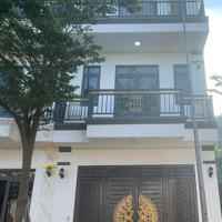 Chuyển Nhà Bán Căn Bên Trần Xuân Hòa-Quận 5 Cho Thuê 25 Triệuiệu. Giá Bán 3Tỷ660/70.7M2 Gần Trung Tâm Quận 5