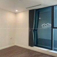 Bán Căn Góc Căn Hộ Vĩnh Viễn 2 Phòng Ngủ 84M2, Giá Tốt 4 Tỷ, Tầng Cao, Sunshine Sky City