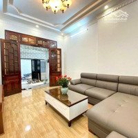 Bán Nhà Trung Hòa - 52M2 - Ngõ Thông - Ô Tô Đỗ - Gần Phố - 2 Thoáng Giá Bán 13.3 Tỷ (Hhcg915218)