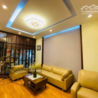 Bán Gấp Nhà Phố Quan Nhân,Diện Tích30M -Mặt Tiền4.5M - 5 Tầng - 5.6 Tỷ , Gần Ô Tô
