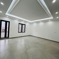 Diện Tích: 93 M 8 Tầngmặt Tiền5.7M- Hai Thoáng - Thang Máy - Kdvp- Gara Siêu Rộng -Cầu Giấy
