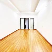 Bán nhà Thuỵ Khuê 40m2 mặt ngõ to kinh doanh sầm uất ở ngay 5.2 tỷ