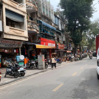 Mp Hàng Chiếu 124M, 3 Tầng,Mặt Tiền6M. Vỉa Hè, Kd Tốt. Sổ Đẹp. 84 Tỷ