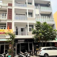Nhà mặt tiền đường Quận 7 - DT: 5x16m - Giá bán: 17Tỷ9 (bớt lộc khách thiện chí)