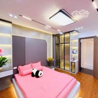Trần Thái Tông - Cầu Giấy - Full Nội Thất Siêu Đẹp - Nhà 5 Tầng - Đất Nở Hậu