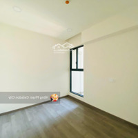 Cho Thuê Nhanh! 3Pn 3 Vệ Sinh120.7M2 - View Hồ Bơi, Hướng Đông Nam (Bao Mát) - Giá 20 Triệu/Tháng - Có Ô Xe