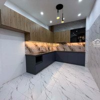 Bán Nhanh Nhà Đẹp Thái Thịnh 40M2. Full Nội Thất. Khách Mua Vào Ở Luôn.