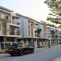Bán Biệt Thự Đơn Lập Sân Vườn Đẳng Cấp, Đối Diện Trường Học, Công Viên Trung Tâm, Pháp Lý Chuẩn