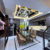 Biệt Thư 110M2 Ngay Quận Thủ Đức 5 Tầng Nội Thất Xịn Sò 0902.39.4299 Ân