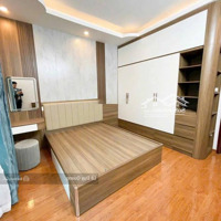 Bán Nhà Phố Tây Sơn 55M2 X 5 Tầng, Ngõ Rộng Thông, 30M Ra Phố, Full Nội Thất. Giá Bán 9,2 Tỷ Đống Đa.