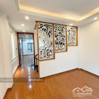 Bán Nhà Phố Tây Sơn 55M2 X 5 Tầng, Ngõ Rộng Thông, 30M Ra Phố, Full Nội Thất. Giá Bán 9,2 Tỷ Đống Đa.